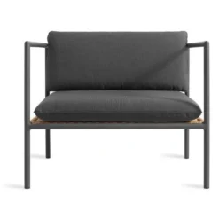 DOG DAYS OUTDOOR LOUNGE CHAIR